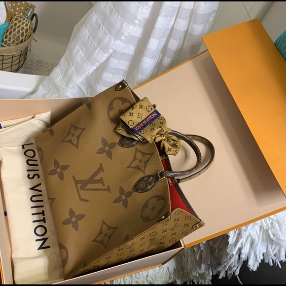 💕 LV Onthego GM w/ mono straps - Picture 6 of 17